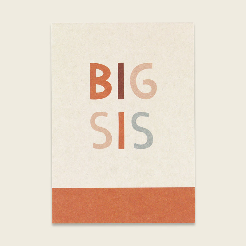 Postkarte mit bunter Schrift – Big Sis