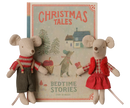 Weihnachts-Zwillingsmäuse, kleine Schwester und Bruder im Buch