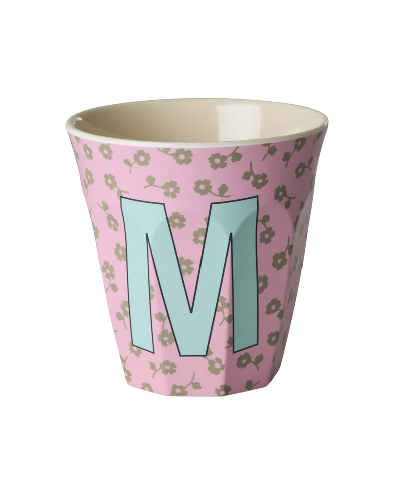 Großer Becher - Buchstabe Pink M Flowers