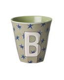 Großer Becher - Buchstabe B - Dunkler Sand Stars