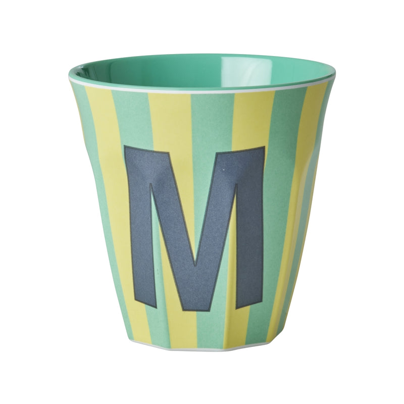 Großer Becher - Buchstabe M Stripes