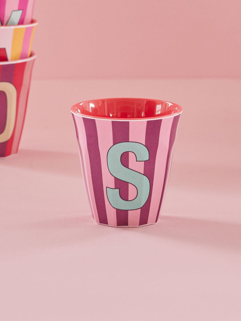 Großer Becher - Buchstabe S Pink Stripes