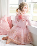 Goldene Flügel mit Tütü