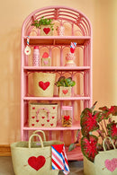 Quadratischer Korb aus Bast- Natur mit Herzen