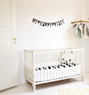 Letter Banner Schwarz